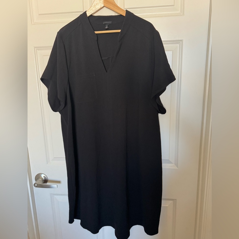 Chic Black V-Neck Blouse
